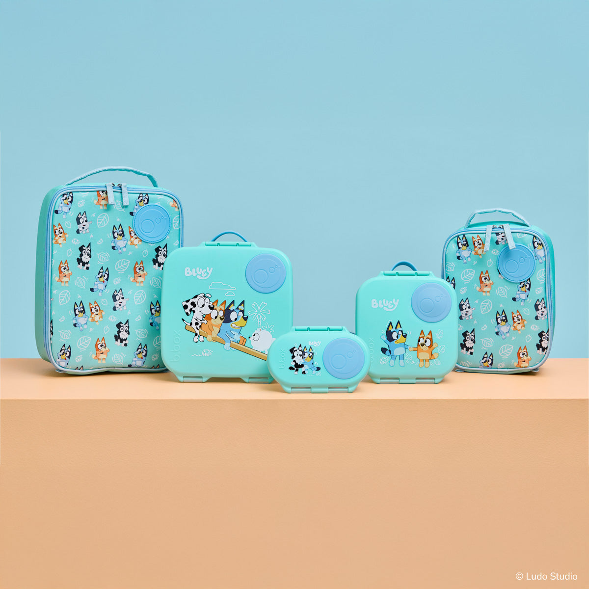 b.box Insulated Lunch Bag - Playtime Bluey